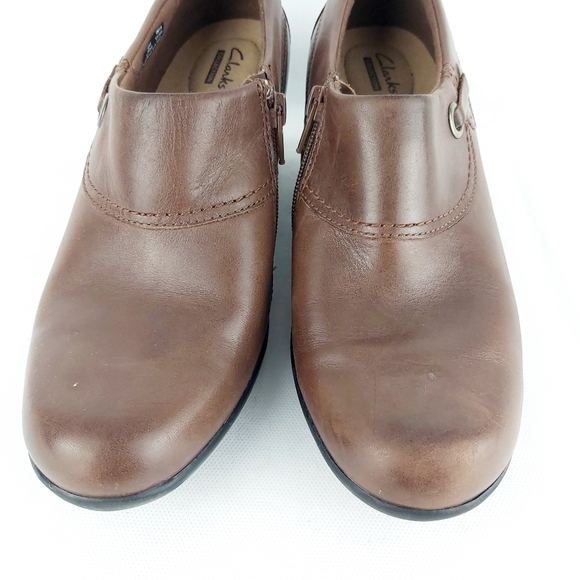 Clarks genuine leather slip on brown comfort shoes - Picture 4 of 9